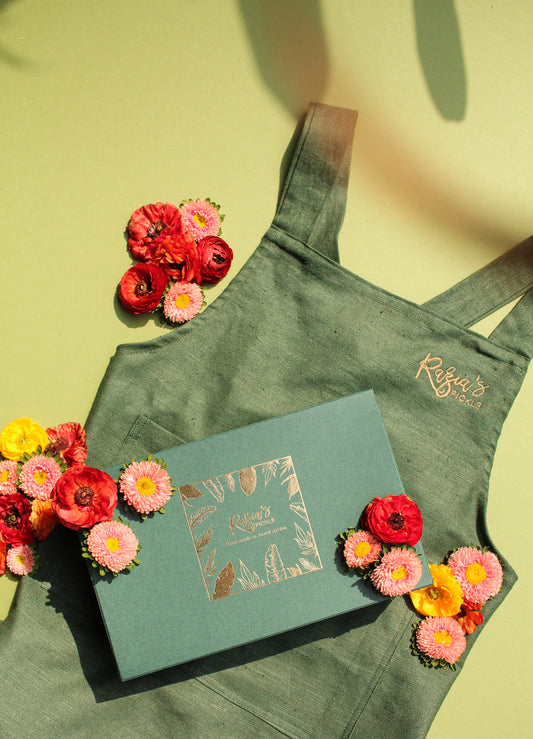 Special Edition Gift Box SS22 with Apron